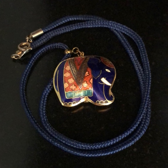 Cloisonné Elephant Pendant- Vintage 1980’s- 19” Cord Necklace- Cobalt Blue/ Gold - Picture 3 of 11